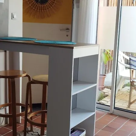 Aupres Du Chateau Cocon Paisible Terrasse فندق مبيت وإفطار