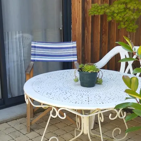 Aupres Du Chateau 2 3*