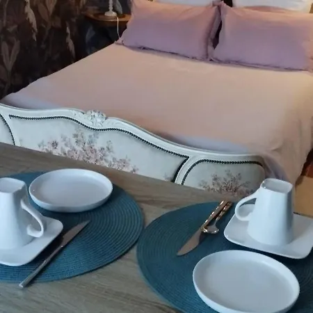 Auprès Du Château 2 Couette-café Breze