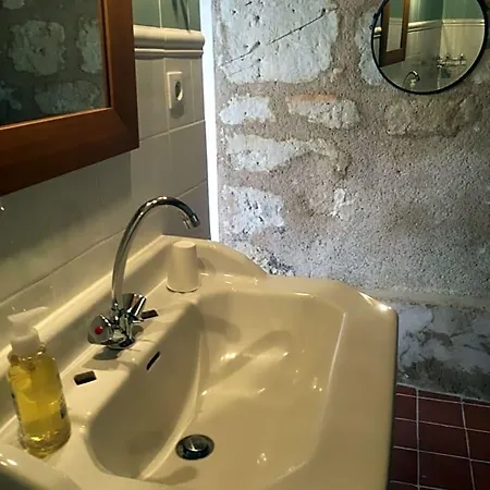فندق مبيت وإفطار Aupres Du Chateau Cocon Paisible Terrasse