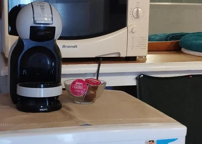 Aupres Du Chateau 2 Breze