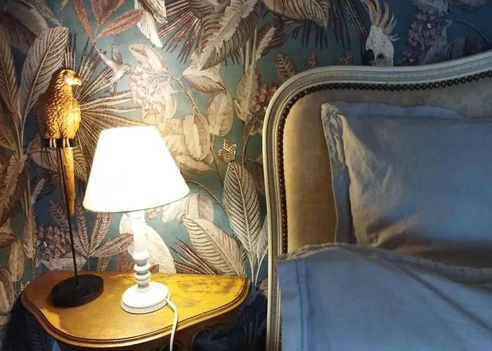 Aupres Du Chateau 2 3*